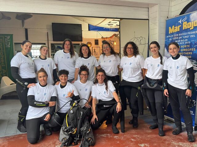 El proyecto Green Diving imparte la primera formación para profesionales del buceo responsable en Es