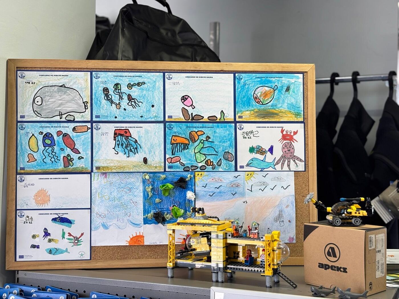 Nauga celebra el Día Mundial de los Océanos con los escolares de Arteixo